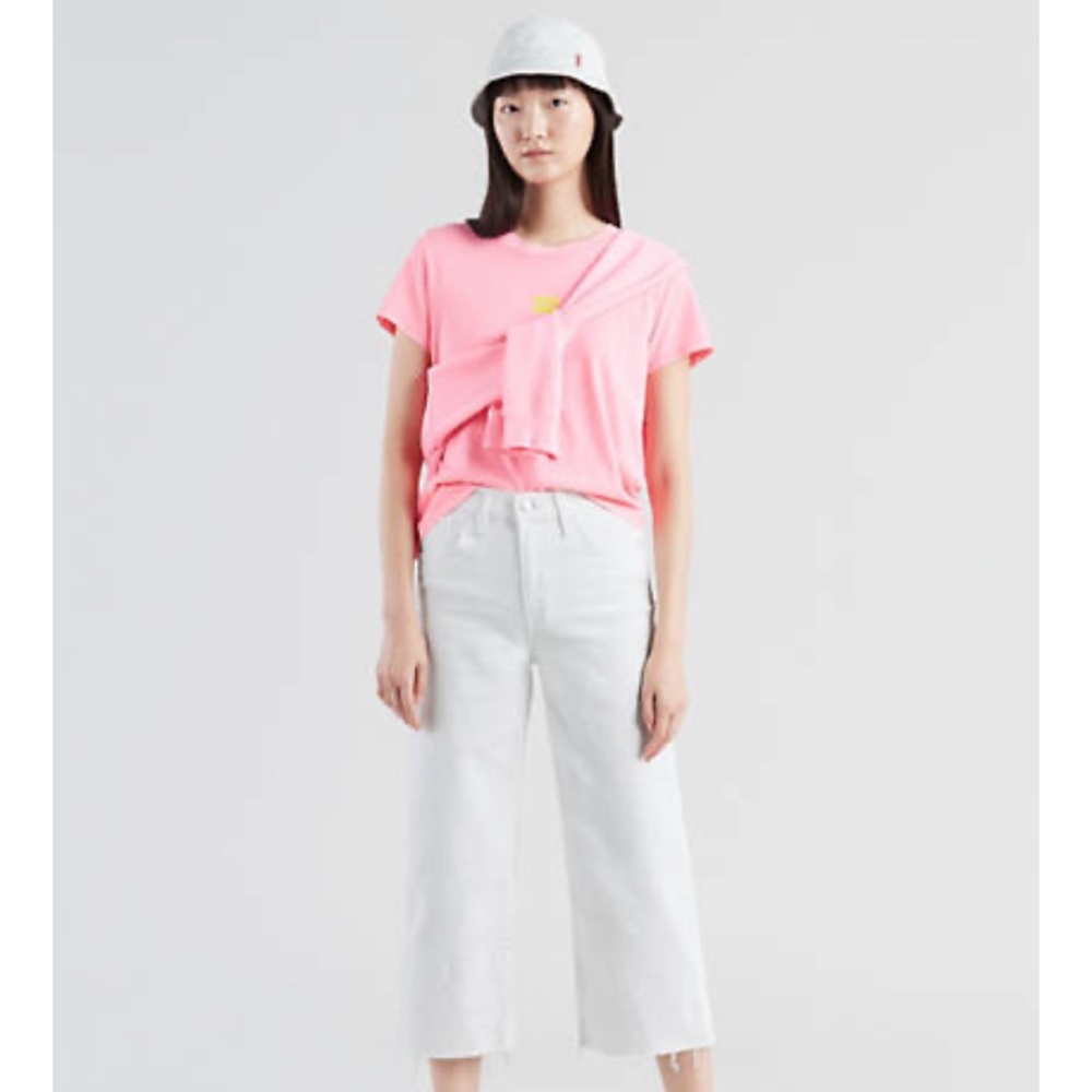 Levi’s wide leg ankle pant size 26 white jeans